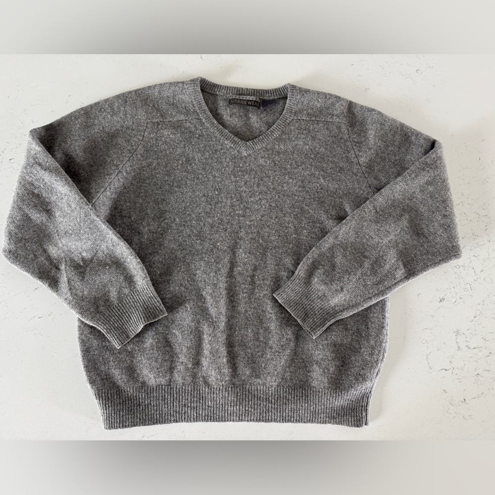 Lamb’s wool Sweater (fits more like a M )
